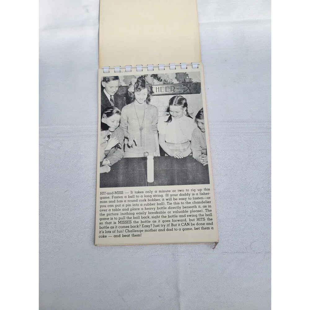Vintage Mid Mod 1950s Children's Party Games Booklet Ephemera Leister Toledo OH